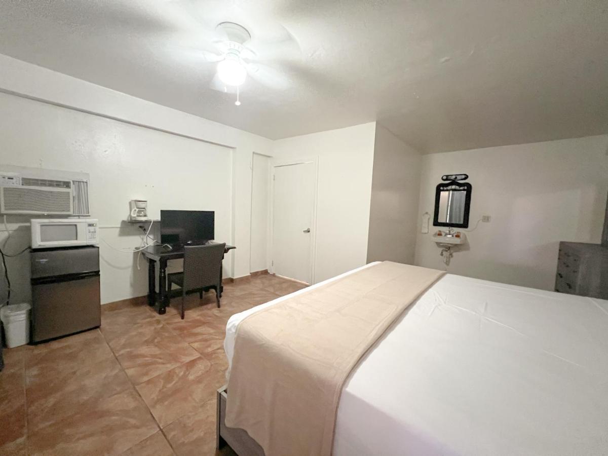 West Coast Inn'S リンコン エクステリア 写真