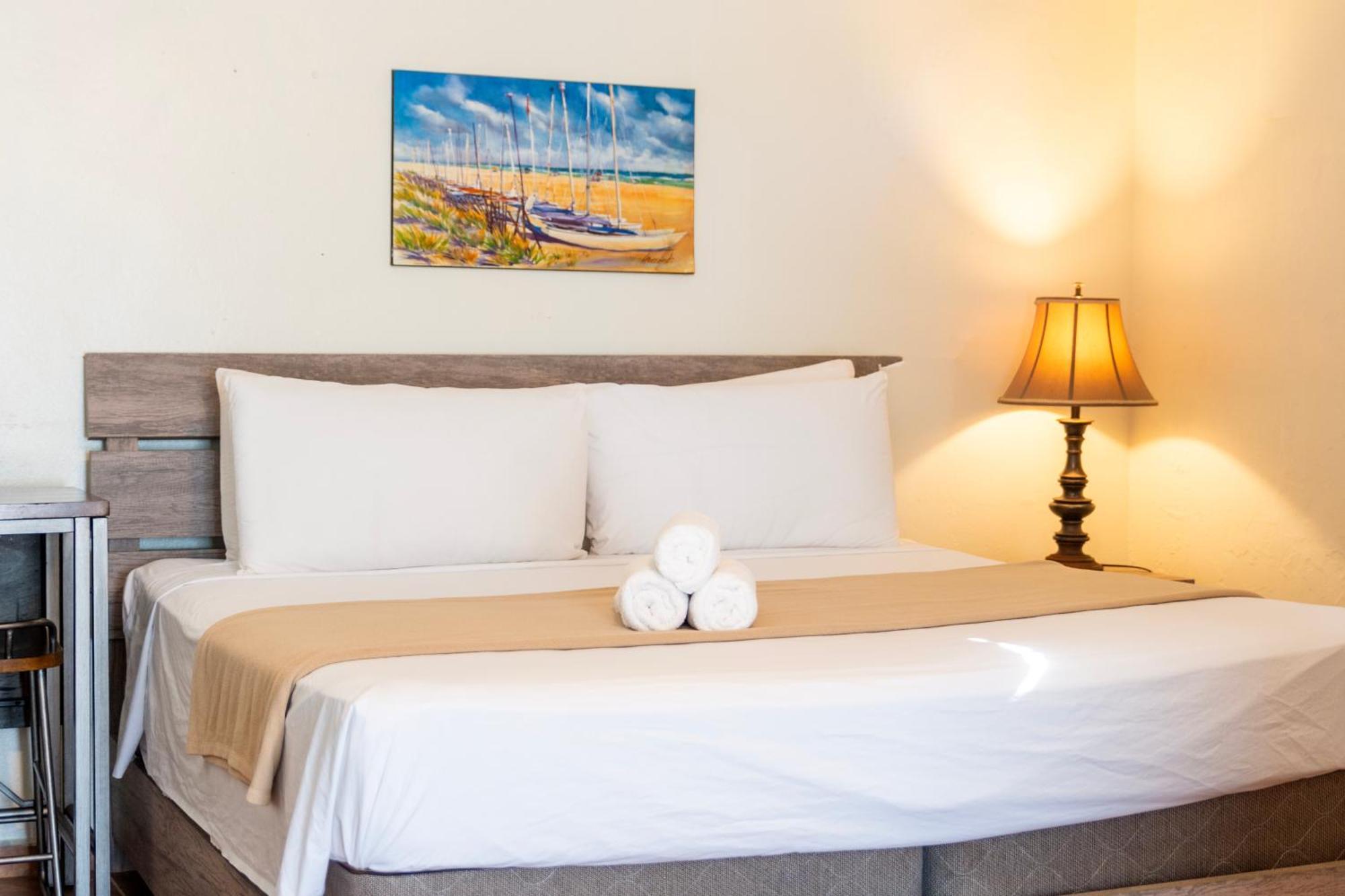 West Coast Inn'S リンコン エクステリア 写真