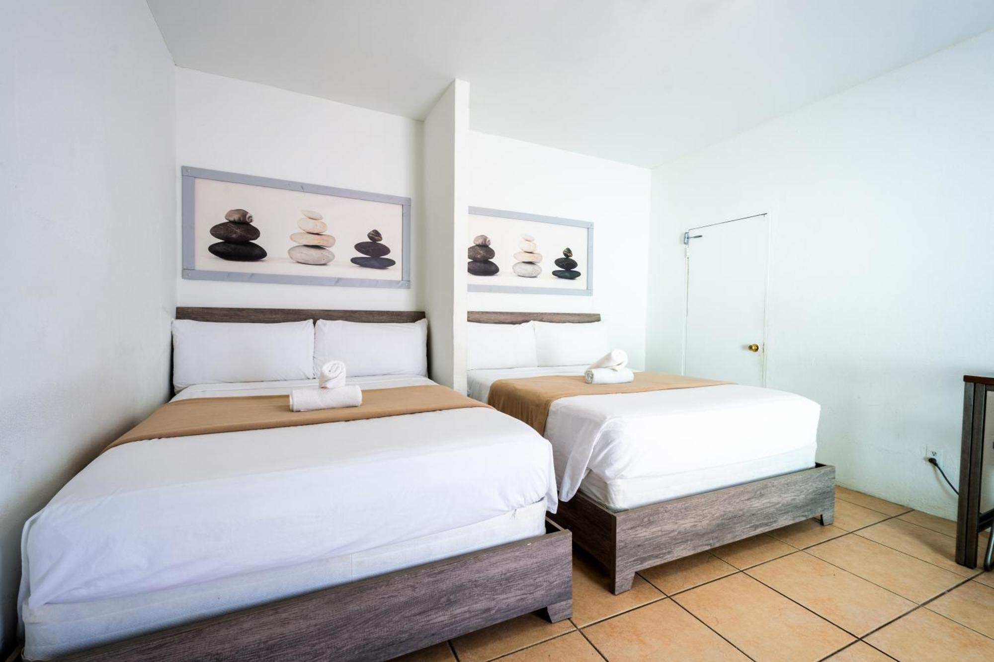 West Coast Inn'S リンコン エクステリア 写真
